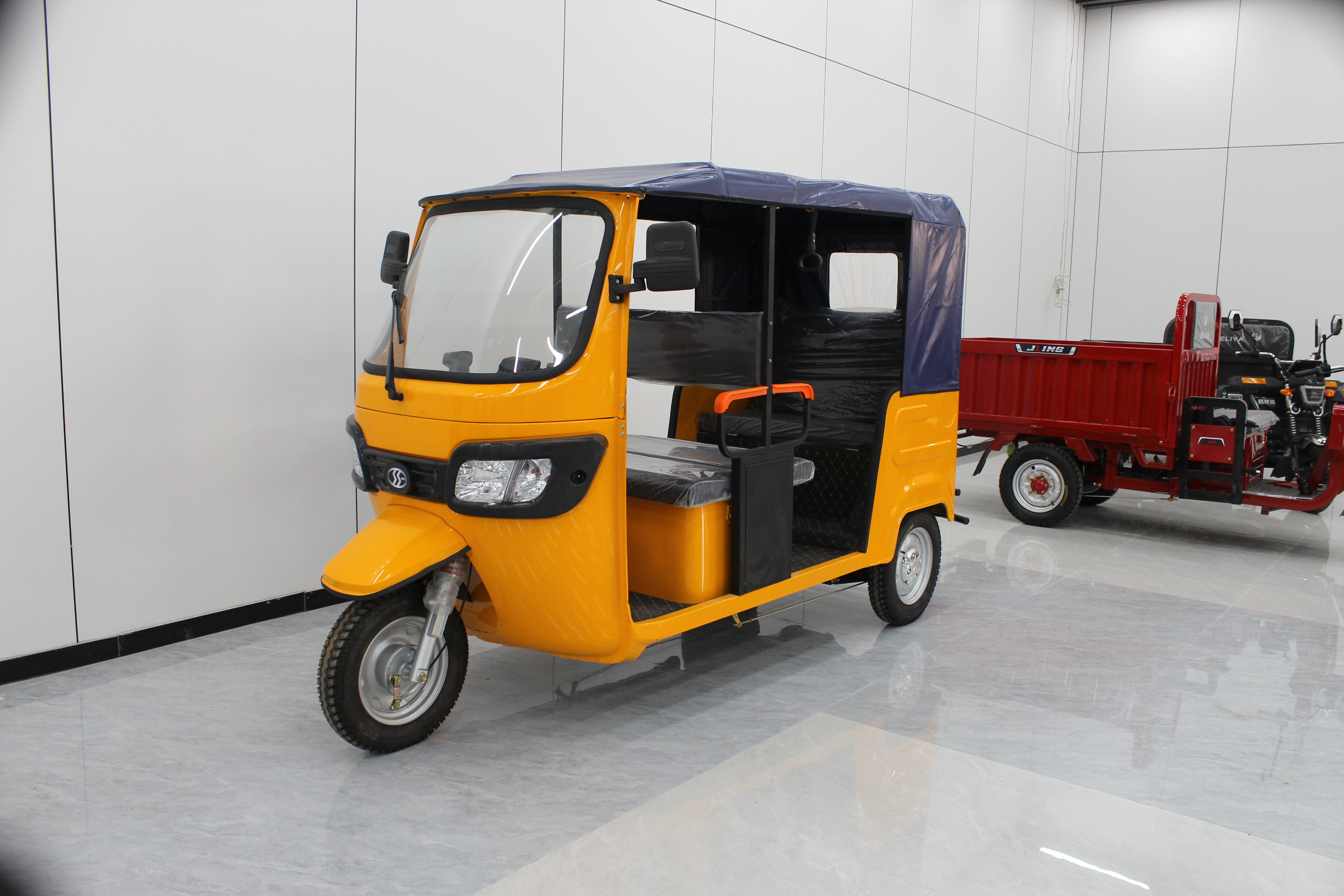 e-KEKE